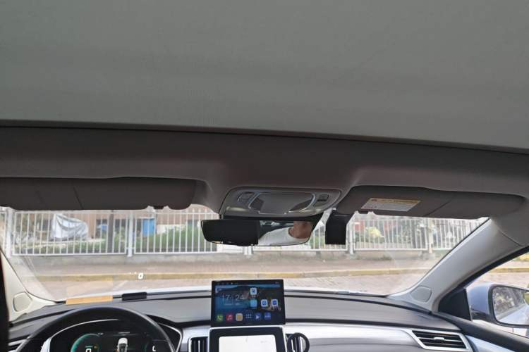 Used Rising ER6 2020 620 km Smart Edition Headliner