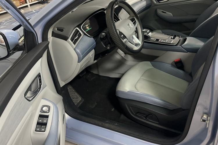 Used Rising ER6 2020 620 km Smart Edition Interior 2
