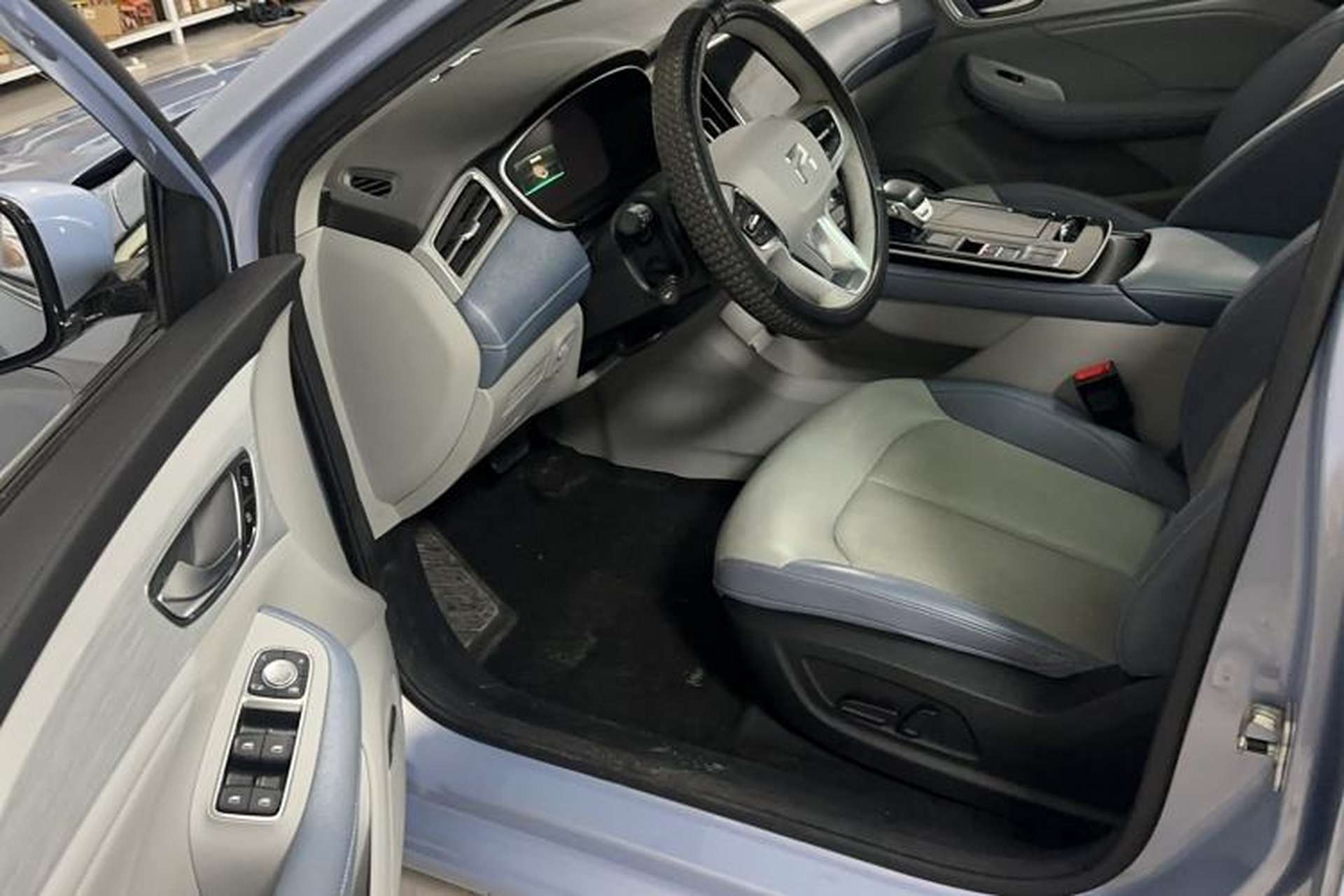 Used Rising ER6 2020 620 km Smart Edition Interior 2