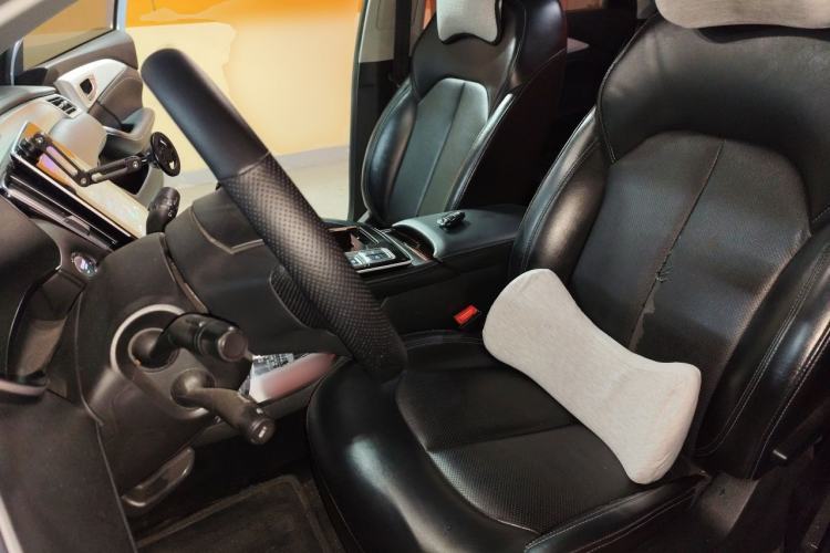 Used Rising ER6 2020 620 km Smart Edition Left Front Seat