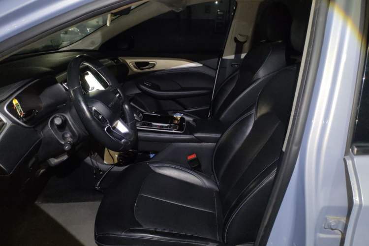 Used Rising ER6 2020 620 km Smart Edition Left Front Seat