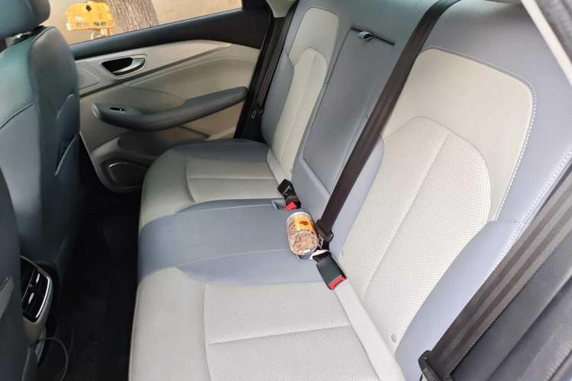 Used Rising ER6 2020 620 km Smart Edition Left Rear Seat