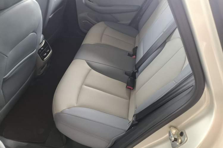 Used Rising ER6 2020 620 km Smart Edition Left Rear Seat