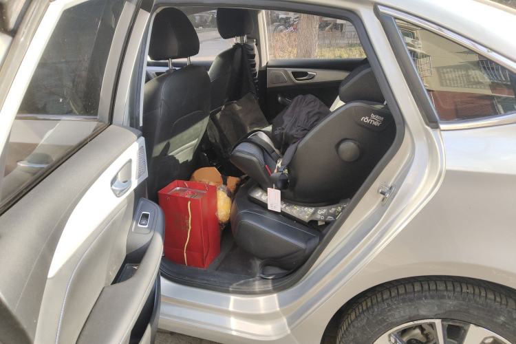 Used Rising ER6 2020 620 km Smart Edition Left Rear Seat