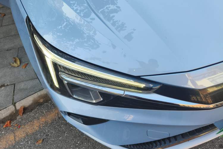 Used Rising ER6 2020 620 km Smart Drive Version Right Front Headlight