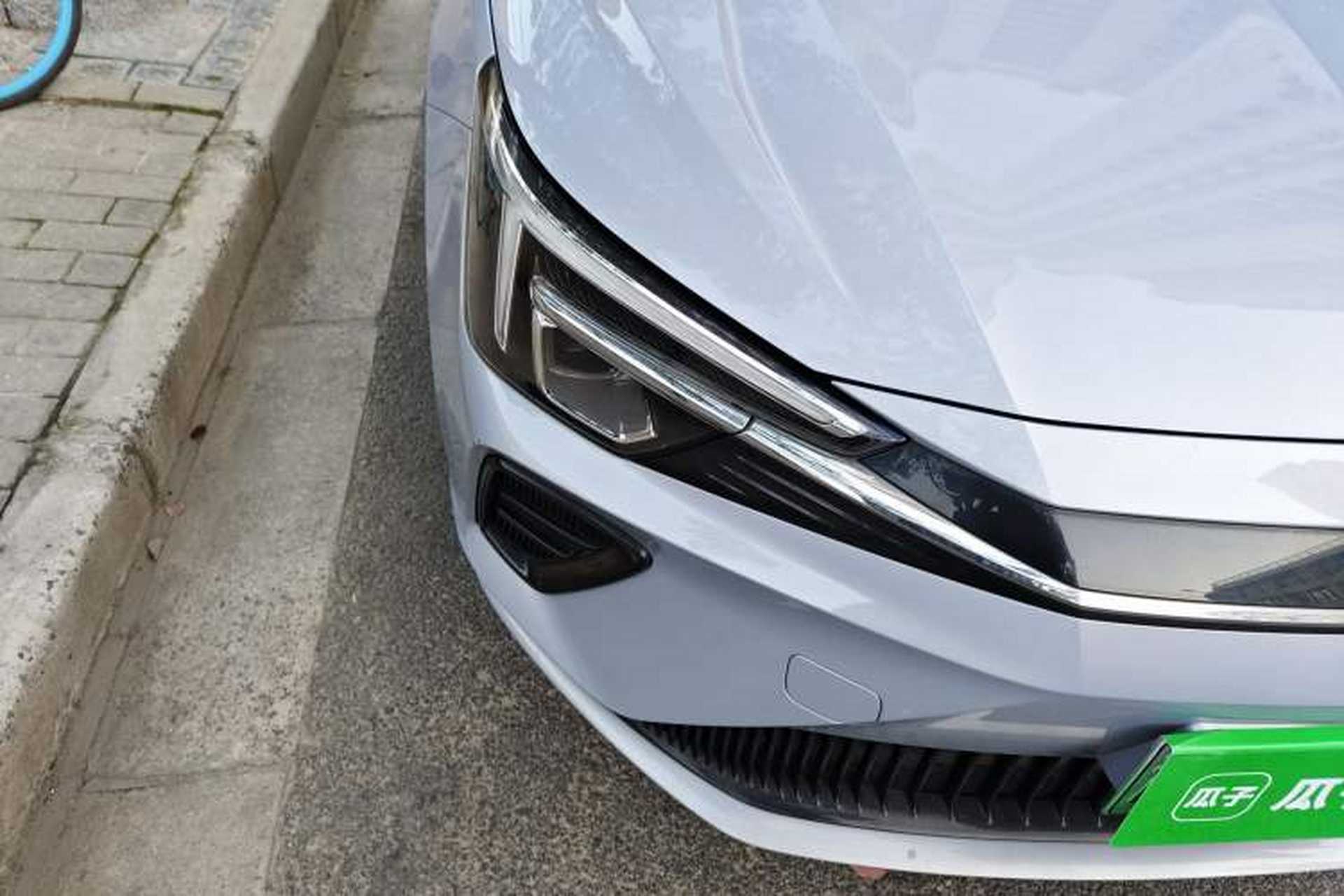 Used Rising ER6 2020 620 km Smart Edition Right Front Headlight