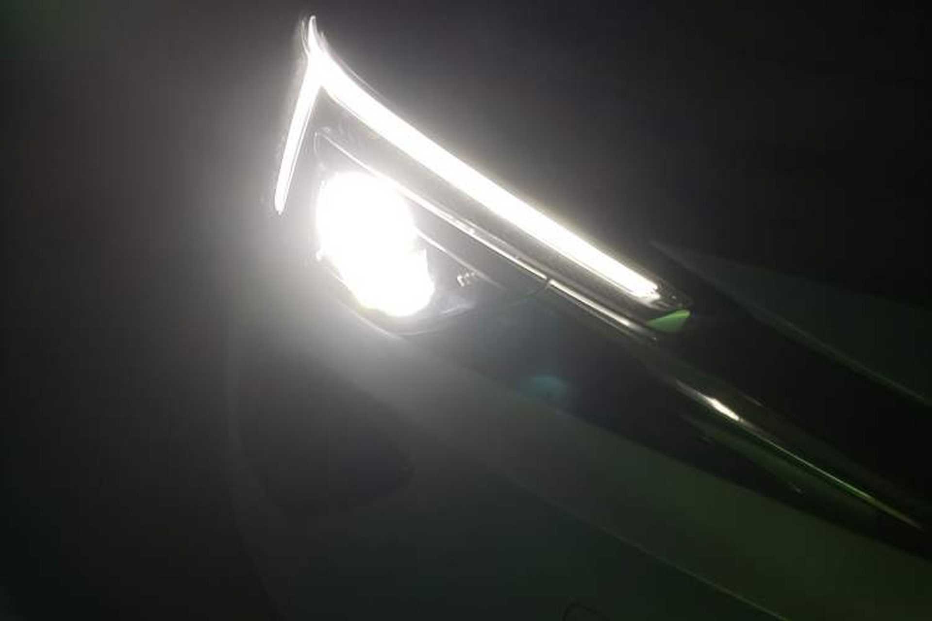 Used Rising ER6 2020 620 km Smart Edition Right Front Headlight