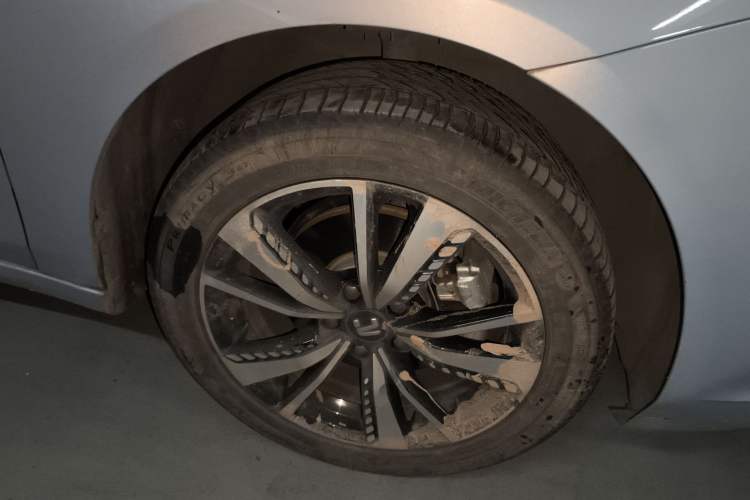Used Rising ER6 2020 620 km Smart Drive Version Right Front Wheel Hub
