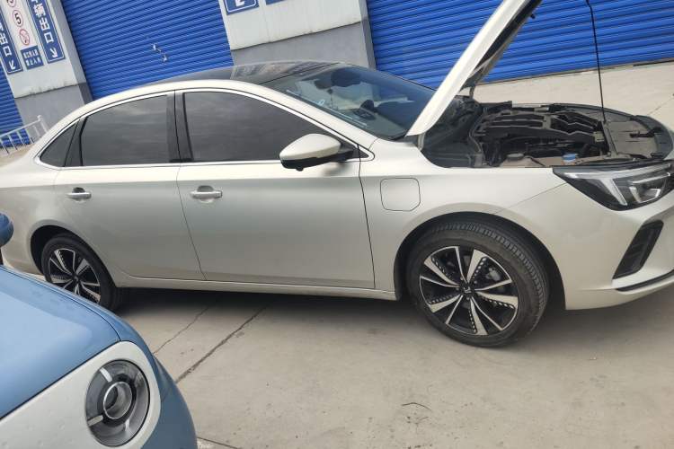 Used Rising ER6 2020 620 km Smart Edition Right Side