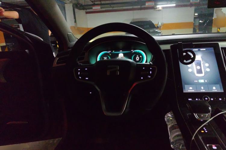 Used Rising ER6 2020 620 km Smart Edition Steering Wheel