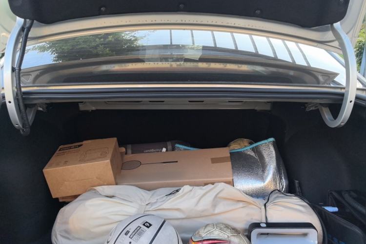 Used Rising ER6 2020 620 km Smart Edition Trunk