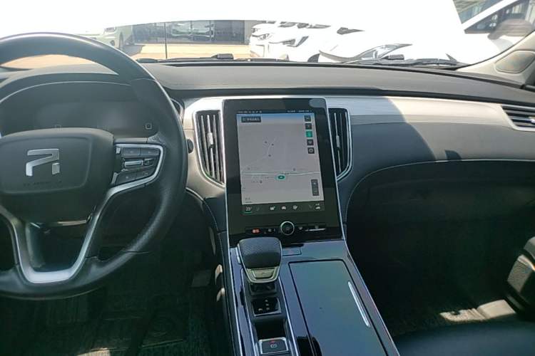 Used Rising ER6 2020 620 km Smart Edition Audio And AC Panel