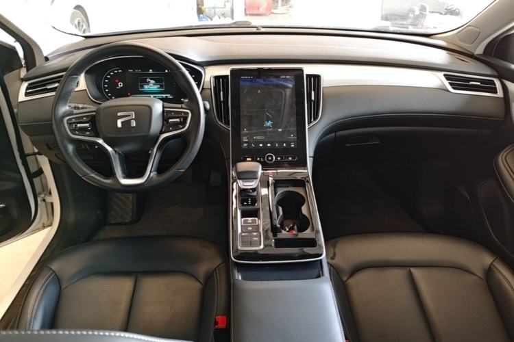 Used Rising ER6 2020 620 km Smart Drive Version Center Console
