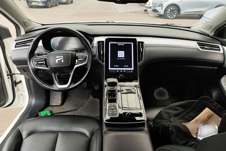 Used Rising ER6 2020 620 km ZhiZun Edition Center Console