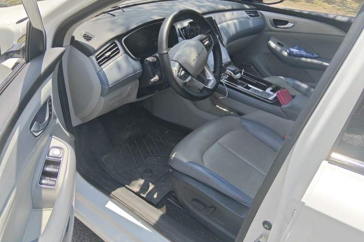Used Rising ER6 2020 620 km Smart Edition Driver Seat