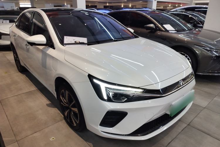 Used Rising ER6 2020 620 km Smart Edition Front Right 45 Deg