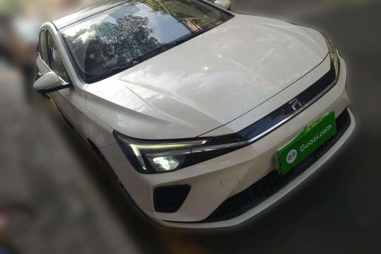 Used Rising ER6 2020 620 km Smart Edition Front Right 45 Deg