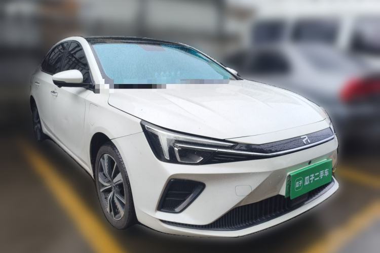Used Rising ER6 2020 620 km Smart Edition Front Right 45 Deg