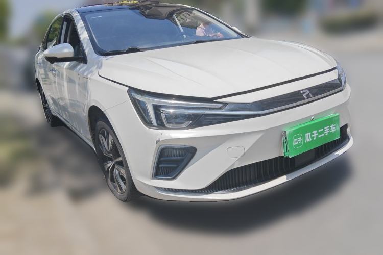 Used Rising ER6 2020 620 km Smart Edition Front Right 45 Deg