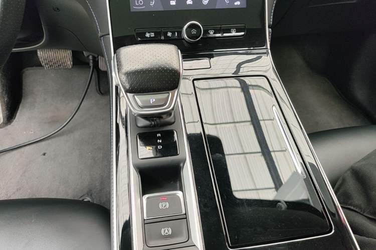 Used Rising ER6 2020 620 km ZhiZun Edition Gear Lever