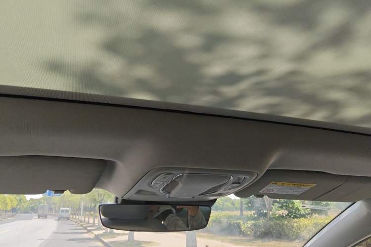 Used Rising ER6 2020 620 km Smart Edition Headliner