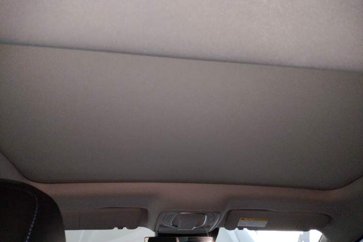 Used Rising ER6 2020 620 km Smart Edition Headliner