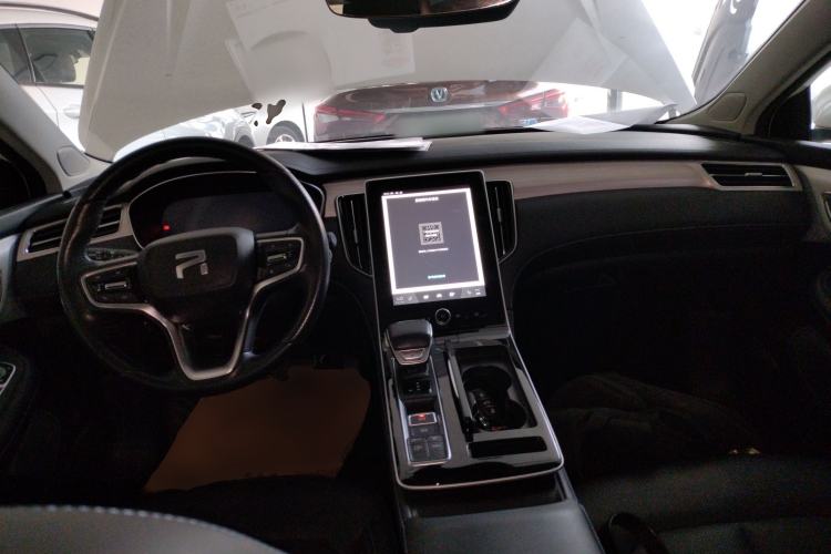 Used Rising ER6 2020 620 km Smart Edition Interior 2