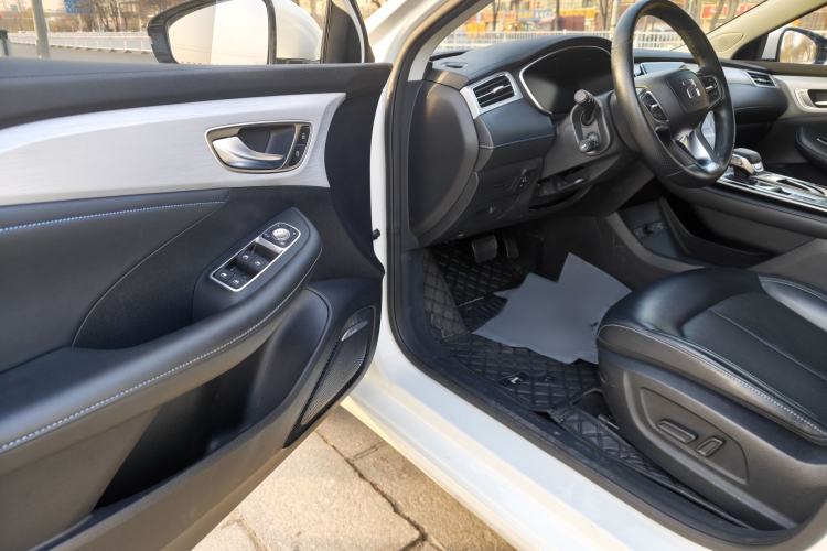 Used Rising ER6 2020 620 km Smart Edition Interior 3