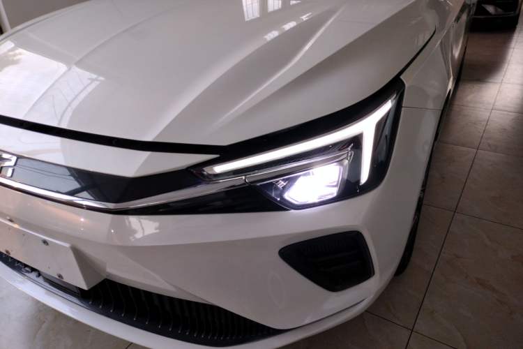 Used Rising ER6 2020 620 km Smart Edition Left Front Headlight