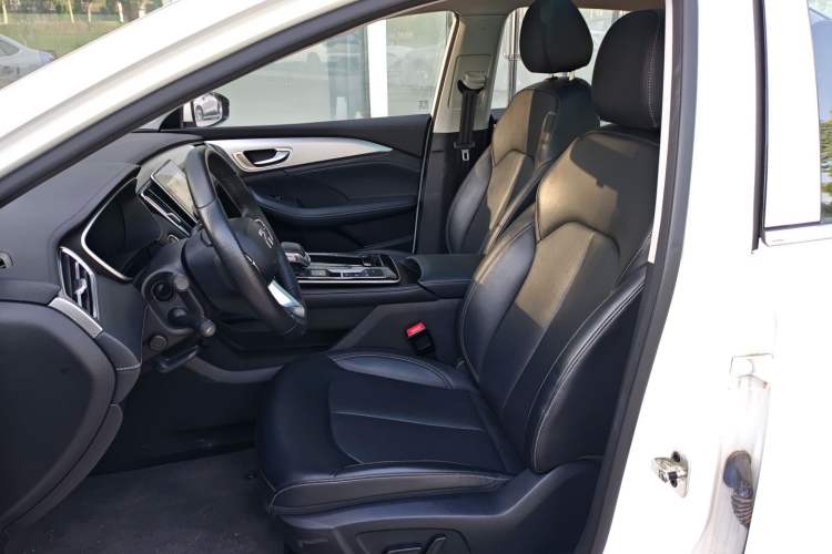 Used Rising ER6 2020 620 km Smart Drive Version Left Front Seat