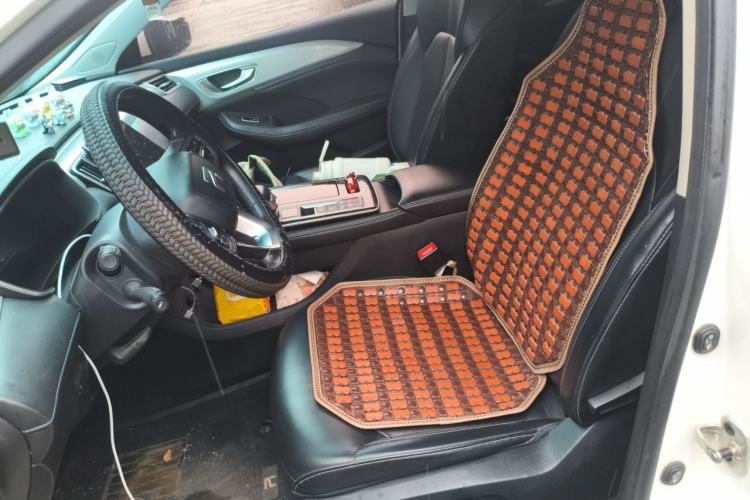 Used Rising ER6 2020 620 km Smart Edition Left Front Seat