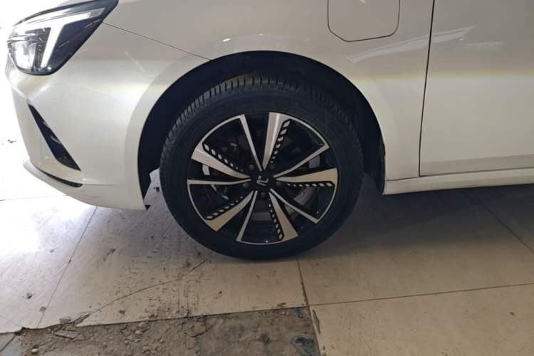 Used Rising ER6 2020 620 km Smart Drive Version Left Front Wheel Hub