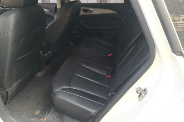 Used Rising ER6 2020 620 km Smart Edition Left Rear Seat