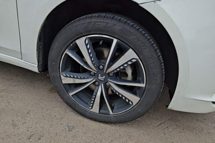 Used Rising ER6 2020 620 km Smart Drive Version Right Front Wheel Hub