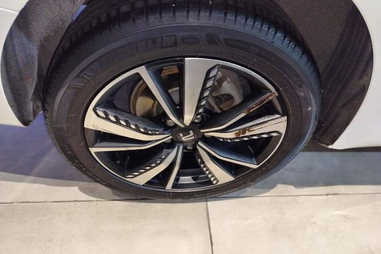 Used Rising ER6 2020 620 km Smart Edition Right Rear Wheel Hub