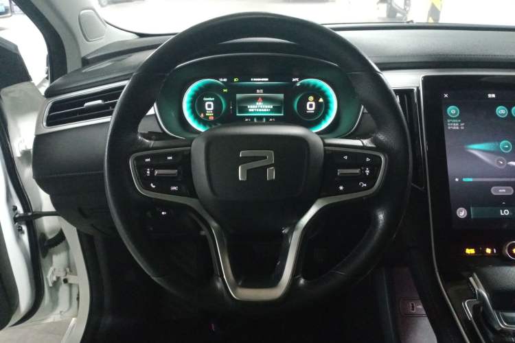 Used Rising ER6 2020 620 km Smart Edition Steering Wheel