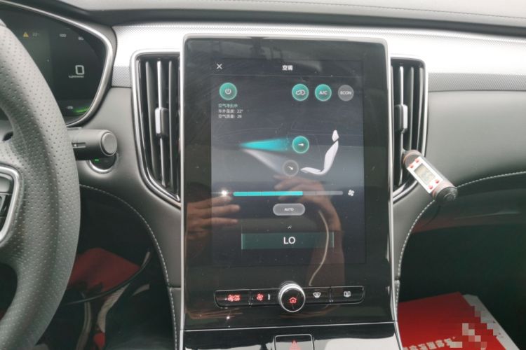 Used Rising ER6 2020 620 km Smart Drive Version Audio And AC Panel