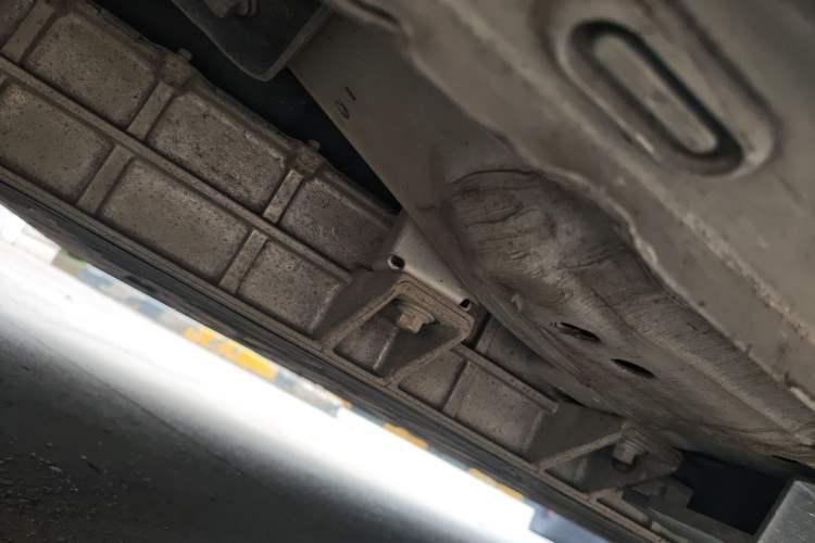 Used Rising ER6 2020 620 km Smart Edition Chassis Rear Right