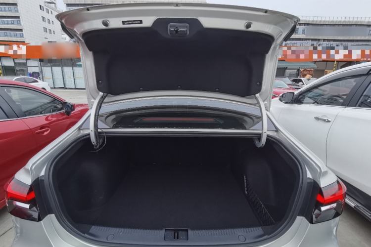 Used Rising ER6 2020 620 km Smart Drive Version Trunk