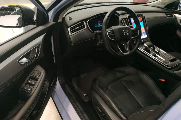Used Rising ER6 2021 New Dynamic Edition 620km Smart Drive Version Driver Seat
