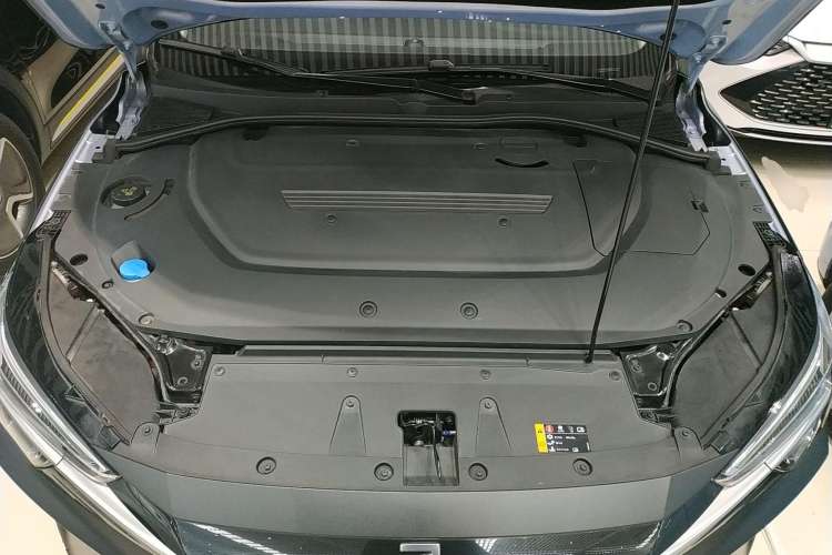 Used Rising ER6 2021 New Dynamic Edition 620km Smart Drive Version Engine Bay
