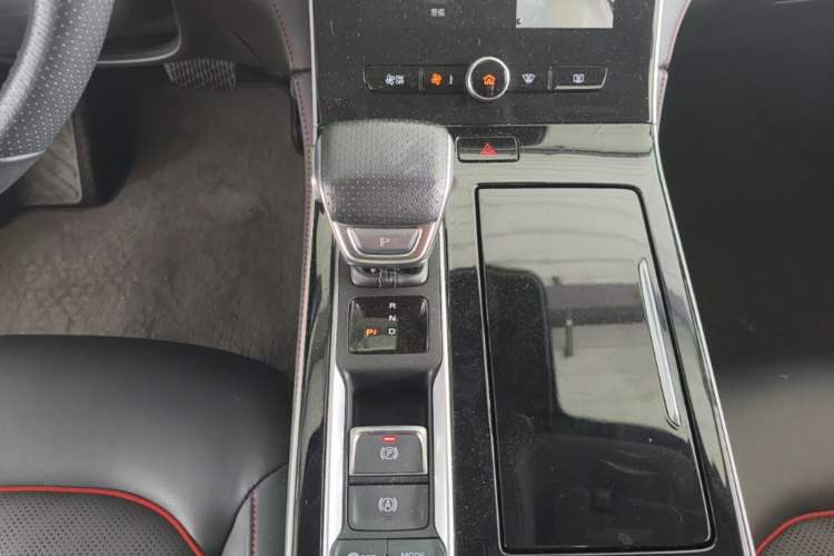 Used Rising ER6 2021 New Dynamic Edition 620km Smart Enjoyment Version Gear Lever