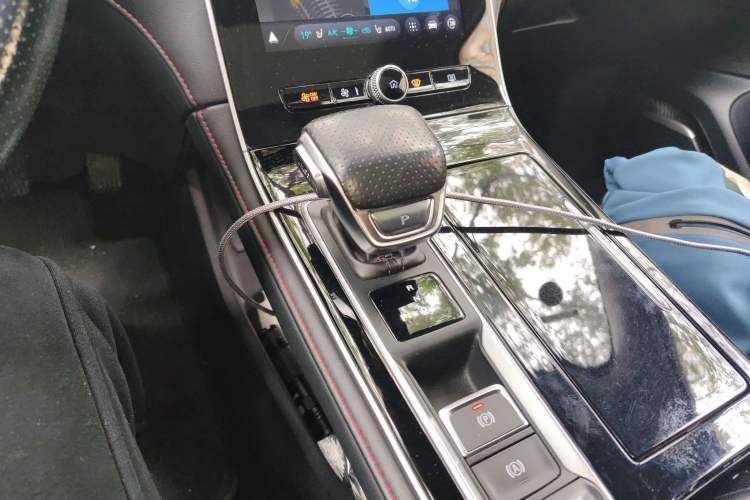 Used Rising ER6 2021 New Dynamic Edition 620km Smart Drive Version Gear Lever