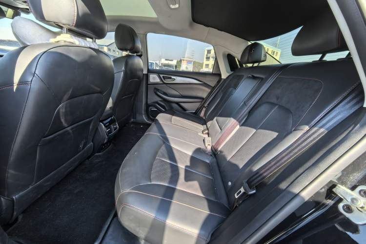 Used Rising ER6 2021 New Dynamic Edition 620km Smart Enjoyment Version Interior 2