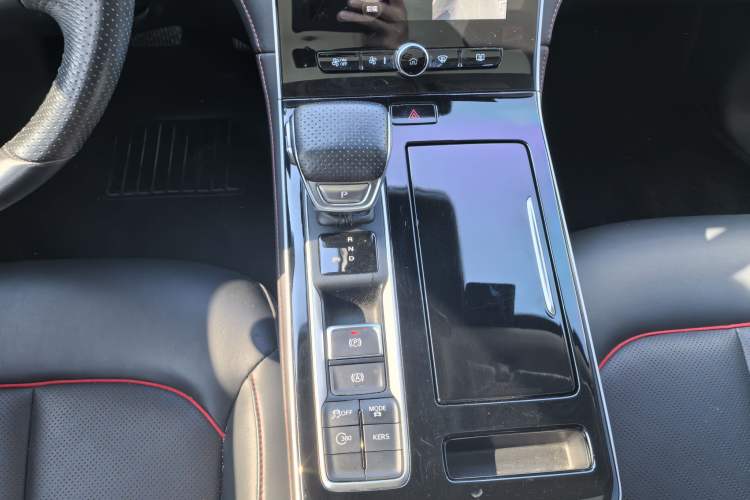 Used Rising ER6 2021 New Dynamic Edition 620km Smart Enjoyment Version Interior 6