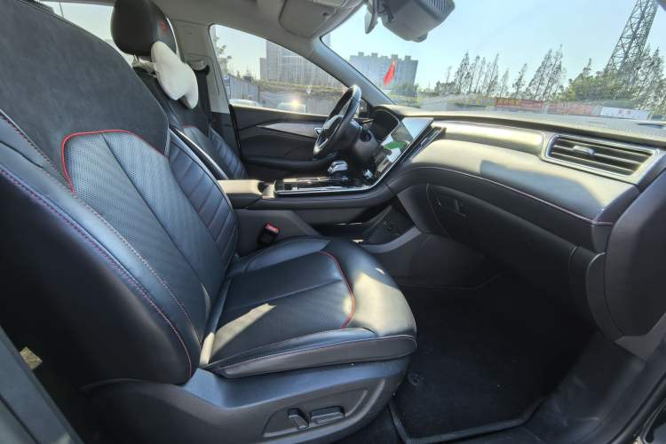 Used Rising ER6 2021 New Dynamic Edition 620km Smart Enjoyment Version Interior 7
