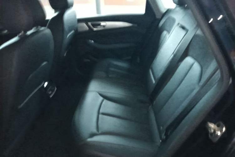 Used Rising ER6 2021 New Dynamic Edition 620km Smart Enjoyment Version Left Rear Seat