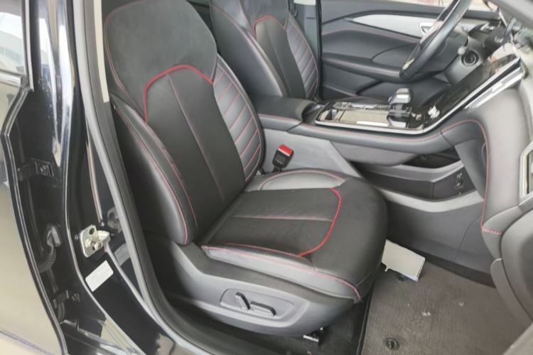 Used Rising ER6 2021 New Dynamic Edition 620km Smart Enjoyment Version Right Front Seat