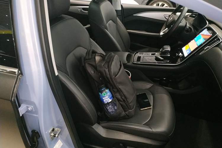Used Rising ER6 2021 New Dynamic Edition 620km Smart Drive Version Right Front Seat