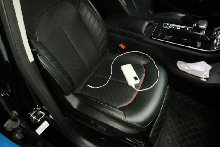 Used Rising ER6 2021 New Dynamic Edition 620km Smart Enjoyment Version Right Front Seat